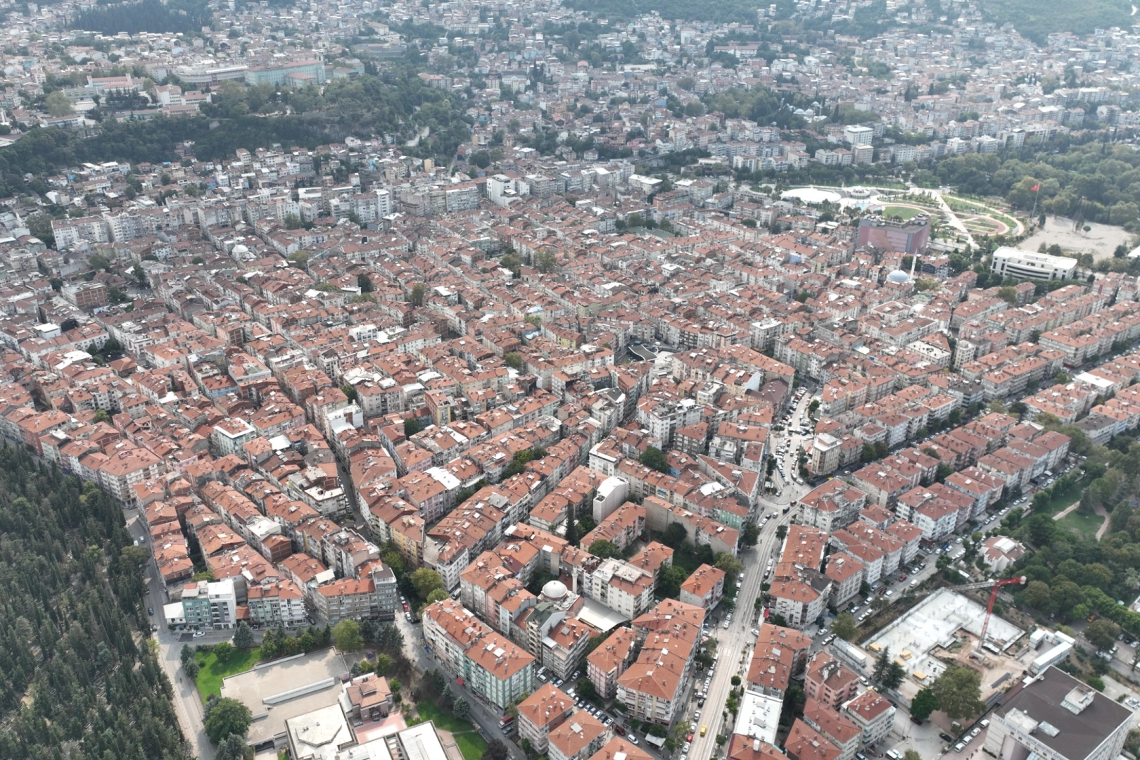 Bursa Altıparmak-&Ccedil;arşamba&rsquo;da kentsel d&ouml;n&uuml;ş&uuml;m hızlanıyor