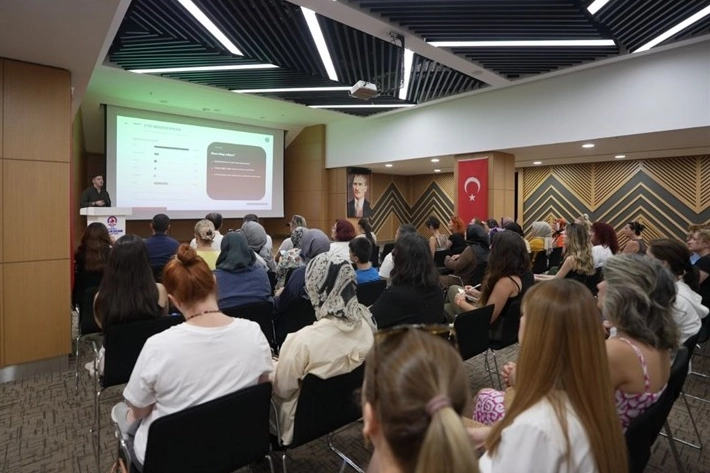 Denizlili kadınların el emeği d&uuml;nya vitrinine taşınıyor