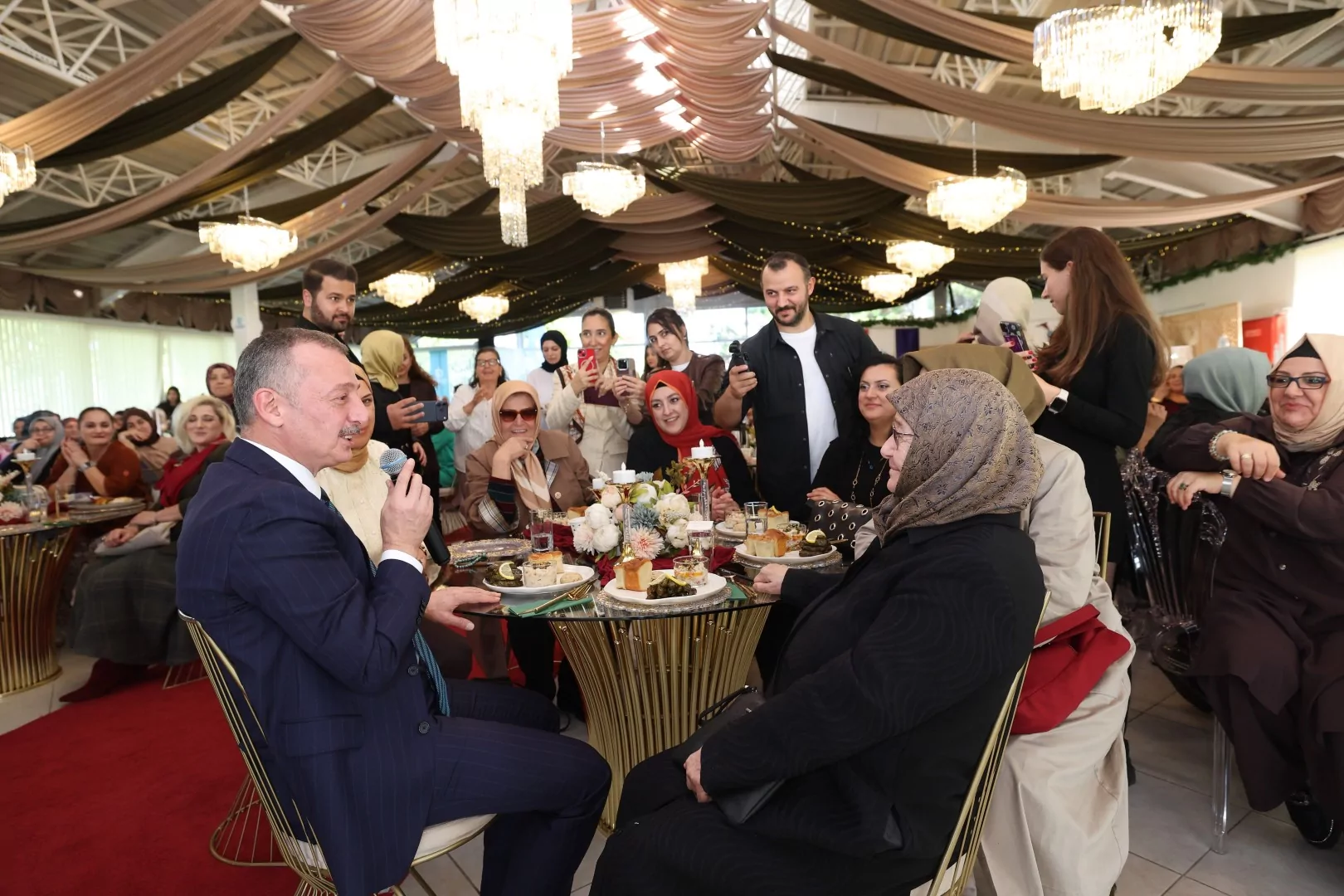 Kocaeli'e 'Anne Şehir&rsquo;de y&uuml;zler yine g&uuml;l&uuml;yor