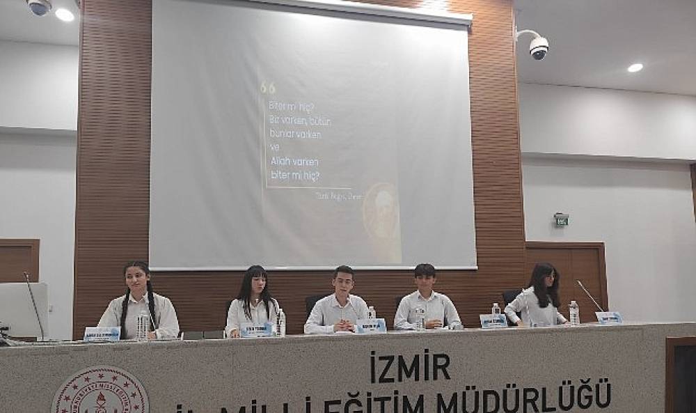 Anadolu Mektebi Yazar Okumaları Projesi İzmir'de Yeni D&ouml;neme Kapılarını A&ccedil;ıyor
