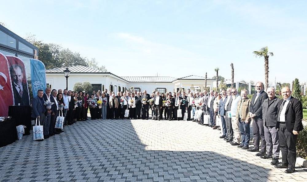 Başkan Şadi &Ouml;zdemir'den muhtarlara 'birlikte m&uuml;cadele' &ccedil;ağrısı