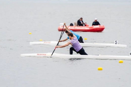 Bursa B&uuml;y&uuml;kşehir Belediyesporlu kanocular yine k&uuml;rs&uuml;de