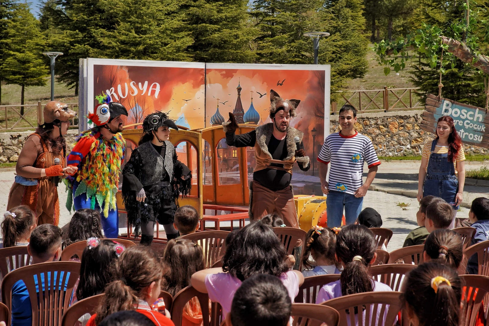 Malatya Doğanşehir'de &ccedil;evre dostu oyun &ccedil;ocuklarla buluştu