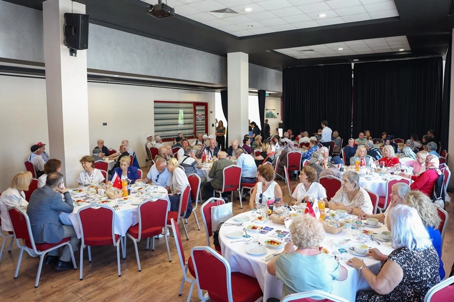 İstanbul Maltepe&rsquo;de huzurevi sakinleriyle buluşma
