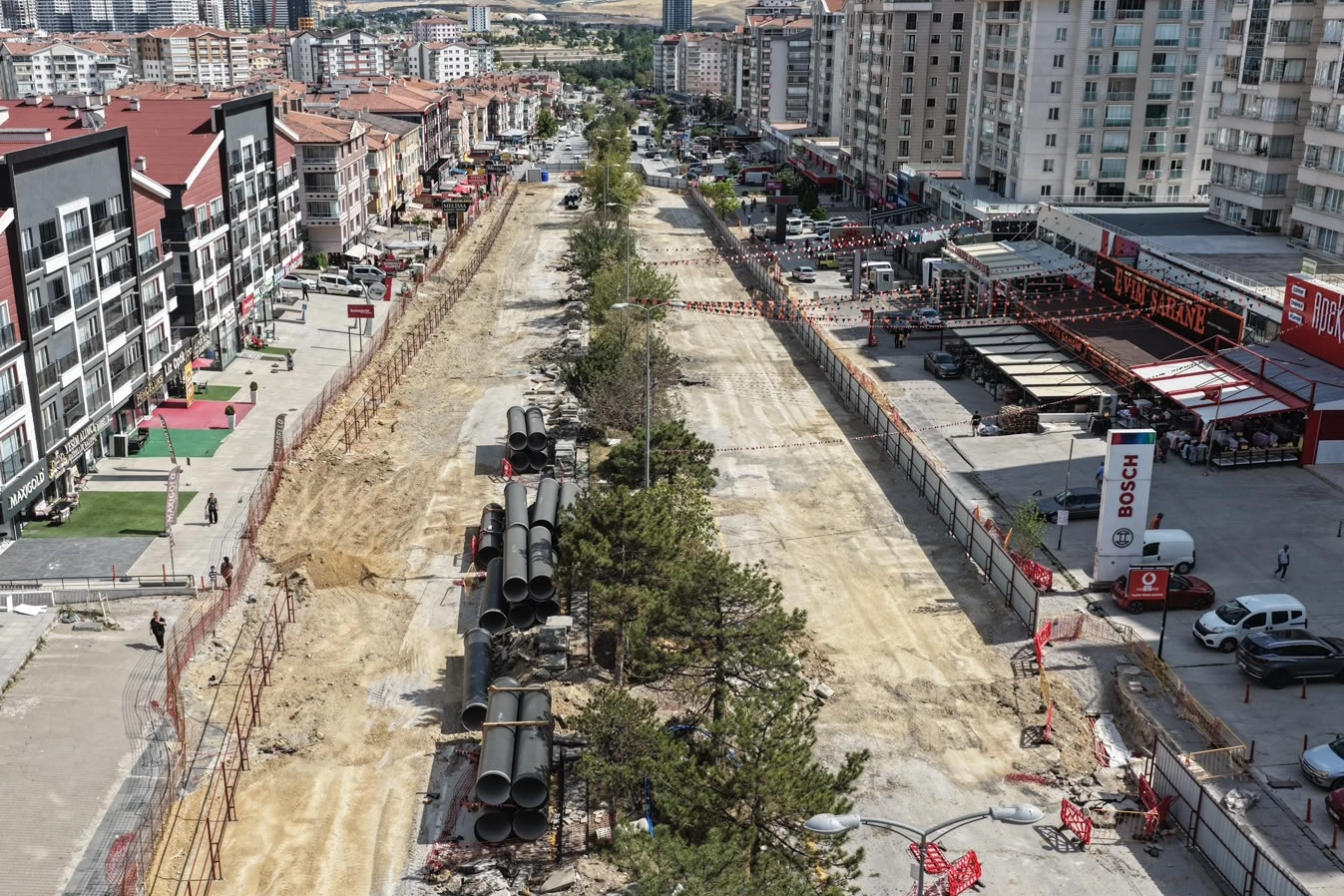 Dikimevi-Natoyolu hattı t&uuml;m hızıyla ilerliyor