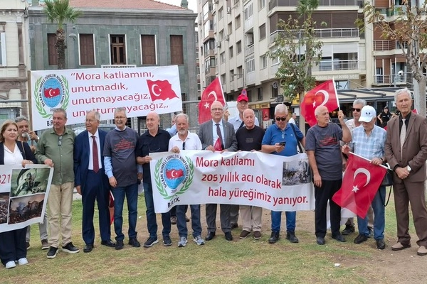 İzmir&rsquo;de 205 yıllık acı i&ccedil;in tek ses oldular