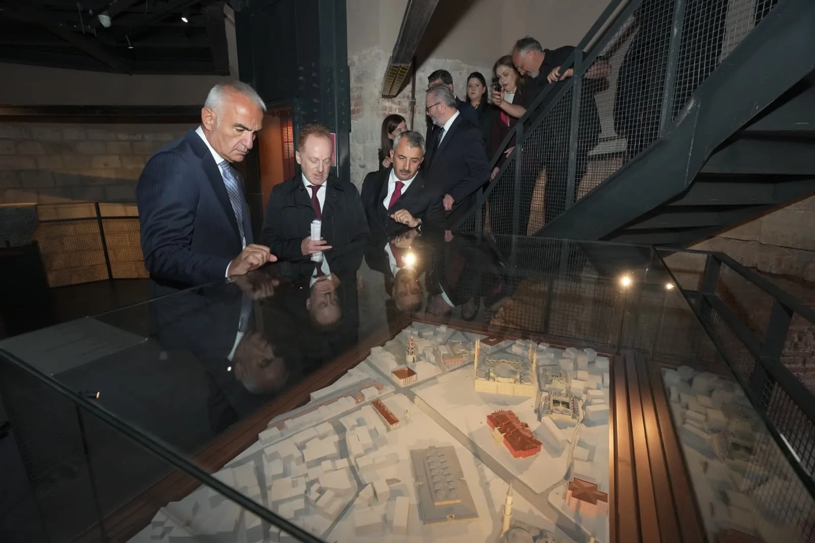 Makedonya Kule M&uuml;zesi'ne Bakan Ersoy'dan yakın takip