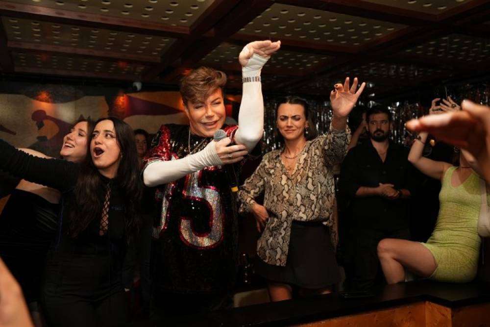 Ev sahibi Fatih &Uuml;rek oldu