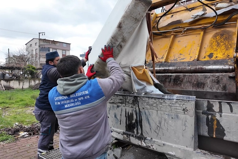 &Ccedil;ayırova Belediyesi&rsquo;nden kaba atık uyarısı