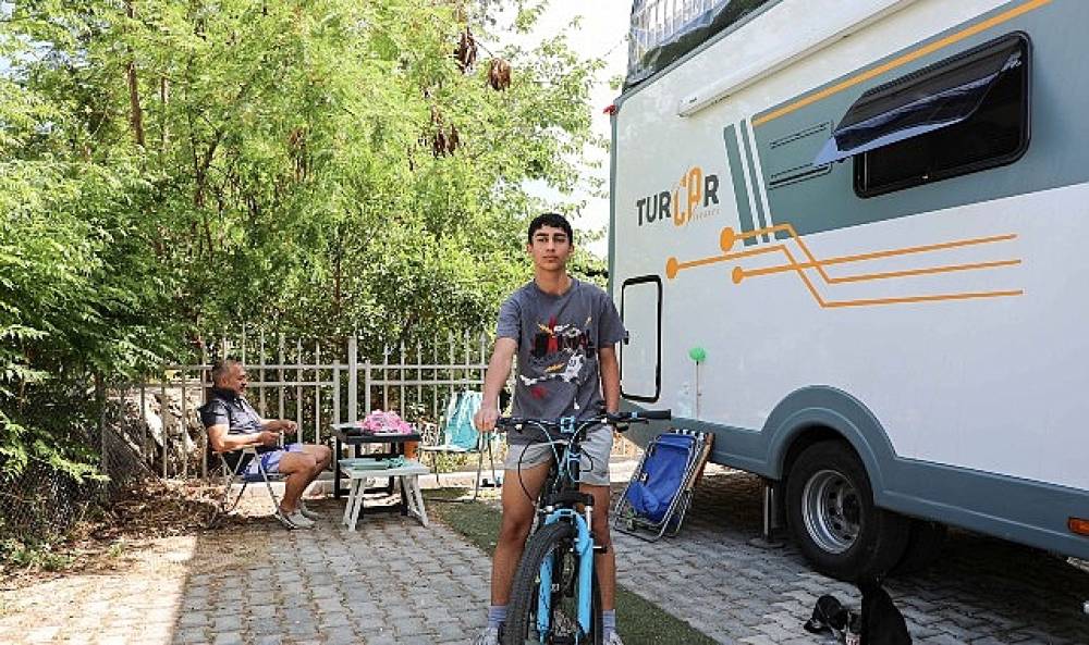 Konyaaltı Karavan Park'ta bayram yoğunluğu