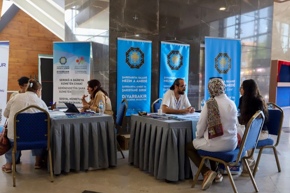 Diyarbakır'da &uuml;niversite adaylarına &uuml;cretsizlik danışmanlık