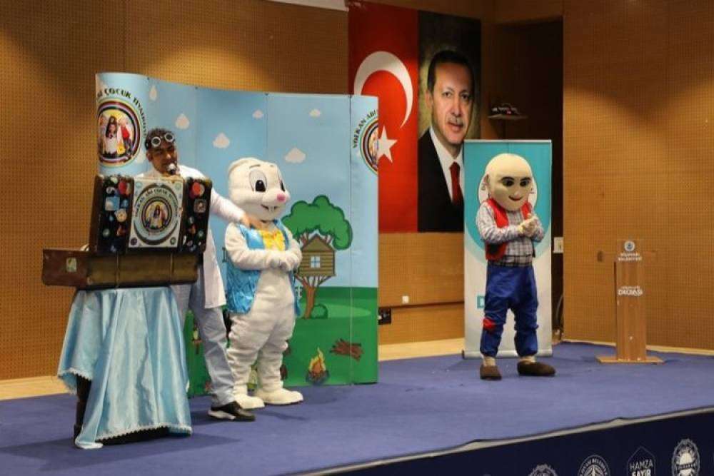 Dilovalı &ccedil;ocuklar m&uuml;zikle &ouml;ğrendi