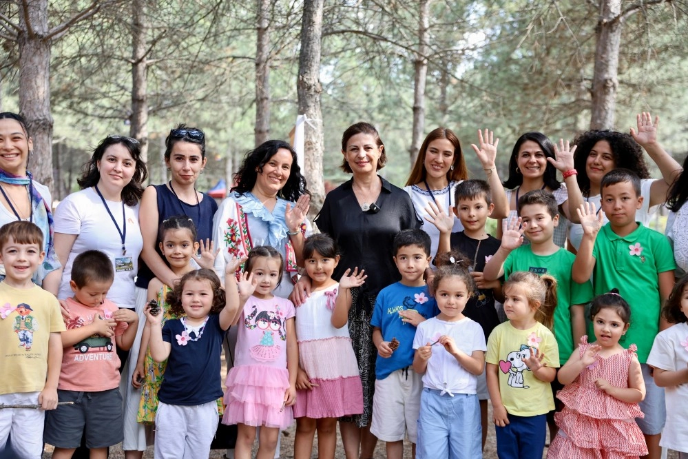 Eskişehir'de "Doğada Ebeveyn &Ccedil;ocuk Buluşmaları" renkli ge&ccedil;ti