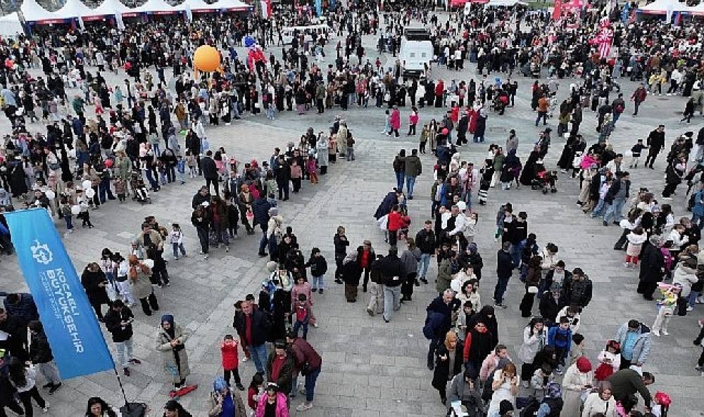 &Ccedil;ocuklar eğlenceye doydu