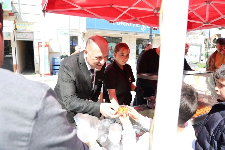 Sakarya Geyve'de Yazıcıoğlu i&ccedil;in anma
