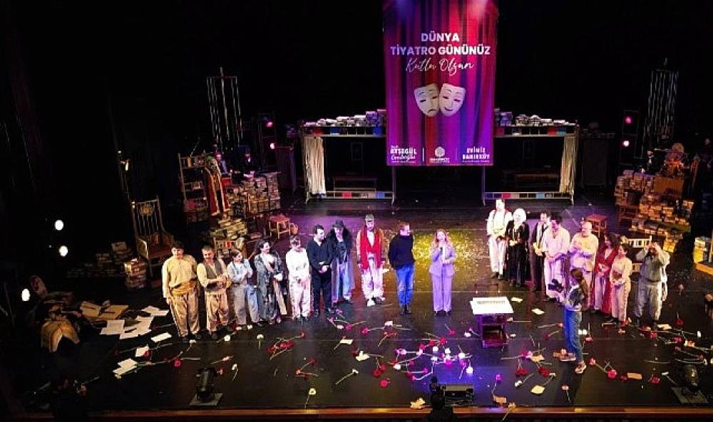 Bakırk&ouml;y'de Sanatın 'B&uuml;y&uuml;k D&ouml;n&uuml;ş&uuml;m&uuml;': D&uuml;nya Tiyatro G&uuml;n&uuml;'nde Haldun Taner R&uuml;zgarı!