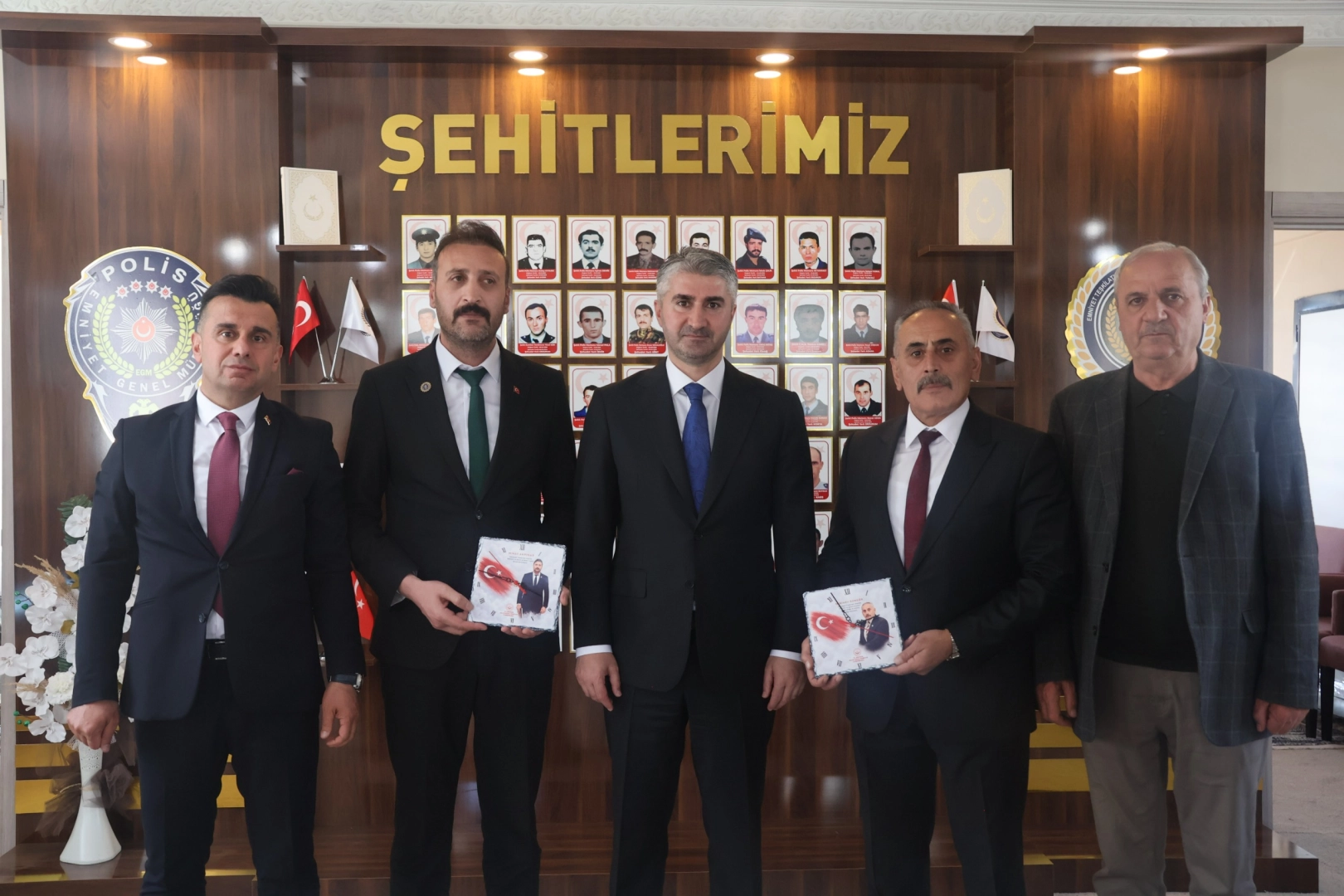 ASH Bakan Yardımcısı Tarıkdaroğlu&rsquo;ndan EMŞAV&rsquo;a bayram ziyareti