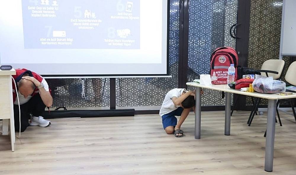 Konaklı &ccedil;ocuklara Afet Farkındalık At&ouml;lyesi 