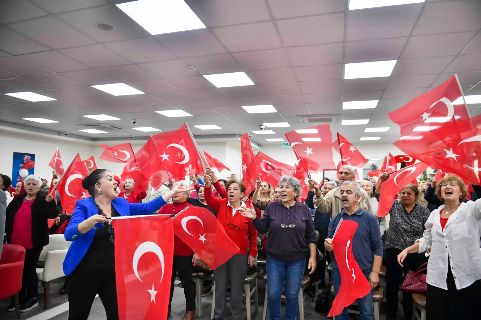 Ankara Batıkent Emekliler Lokali&rsquo;nde Cumhuriyet coşkusu
