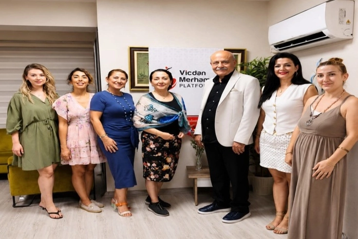 VİMEP ve Konyalılar Konfederasyonu'ndan İzmir'de g&uuml;&ccedil; birliği