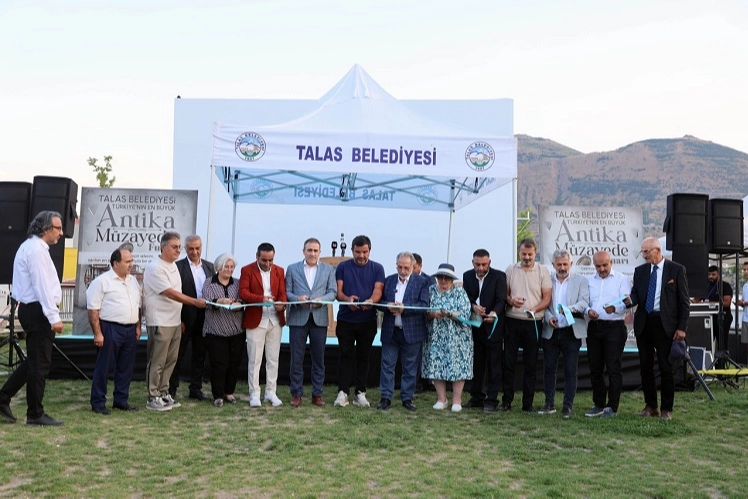 T&uuml;rkiye'nin en b&uuml;y&uuml;k antika ve m&uuml;zayede fuarı Kayseri Talas'ta