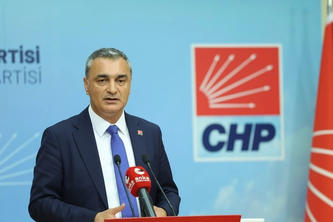 CHP S&ouml;zc&uuml;s&uuml; Sarı&rsquo;dan AK Parti&rsquo;ye ge&ccedil;en belediye başkanlarına sert tepki