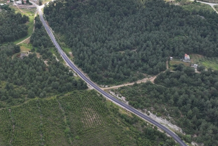 Manisa B&uuml;y&uuml;kşehir'den asfalt atağı