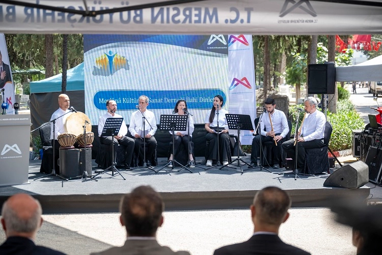 Mersin'de İnan&ccedil;, Barış ve Kardeşlik buluşması